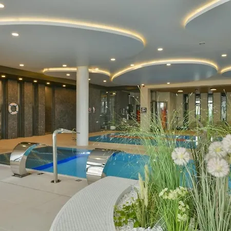 Апартаменти Polanki Aqua Flora